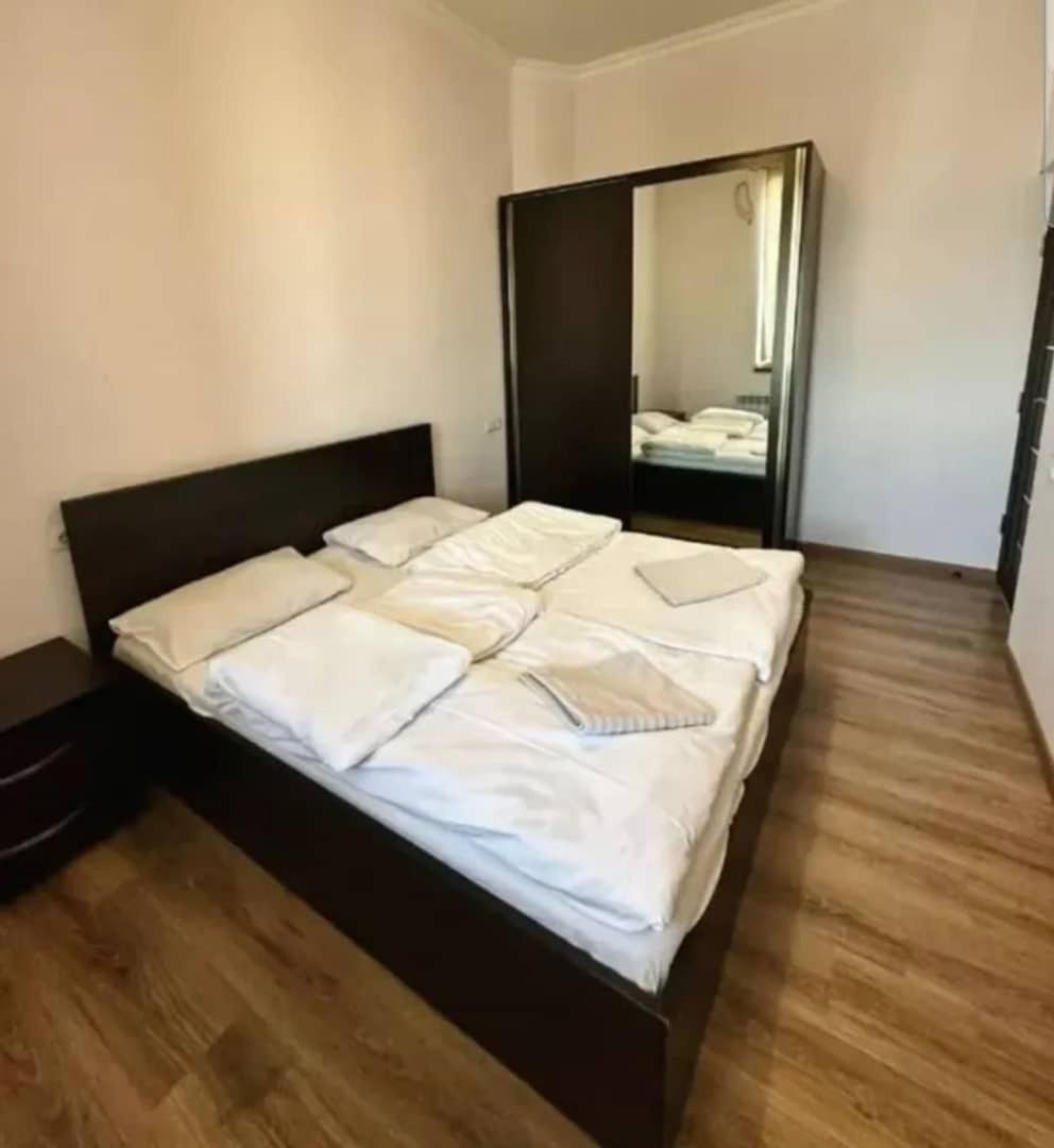 Elite Apartments Yerevan Luaran gambar